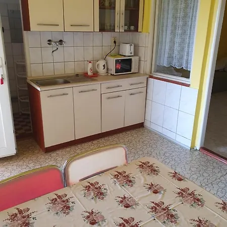 Viola Lägenhetshotell Štúrovo
