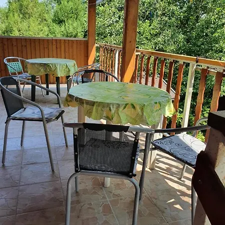 Viola 3* Sturovo