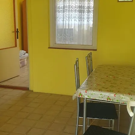 Viola Aparthotel 3*